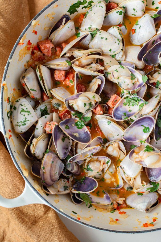 Chorizo clams